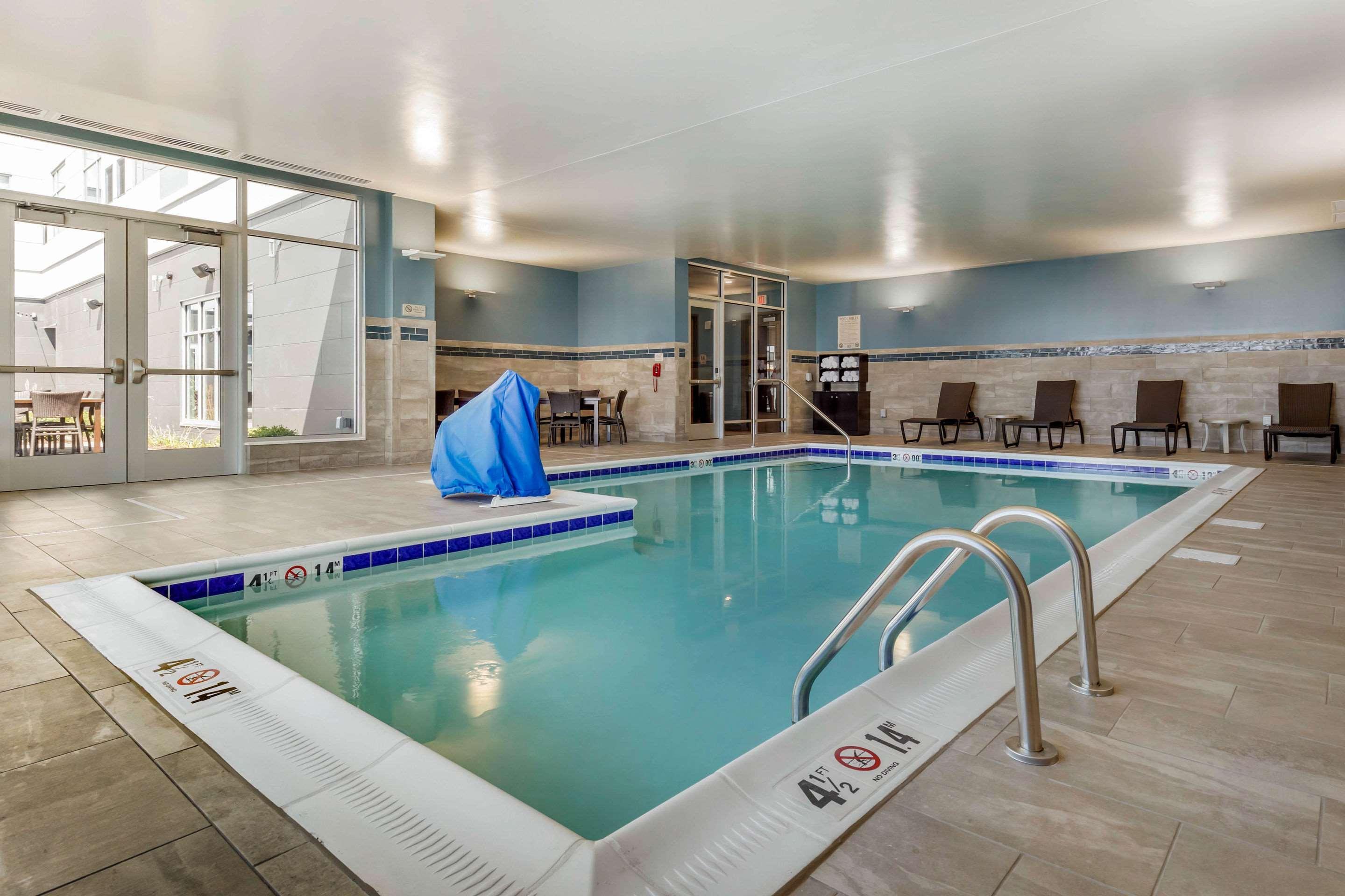 Cambria Hotel Davenport Quad Cities Bettendorf Eksteriør bilde