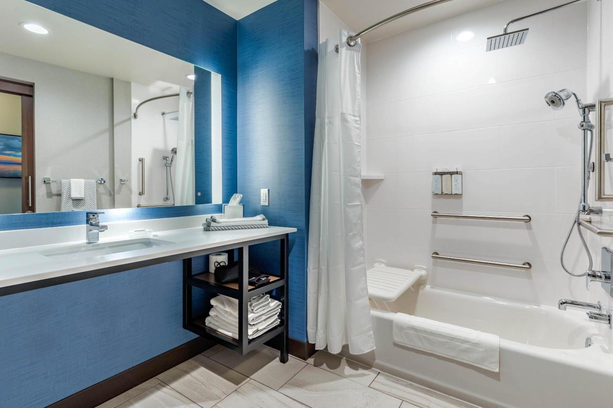 Cambria Hotel Davenport Quad Cities Bettendorf Eksteriør bilde