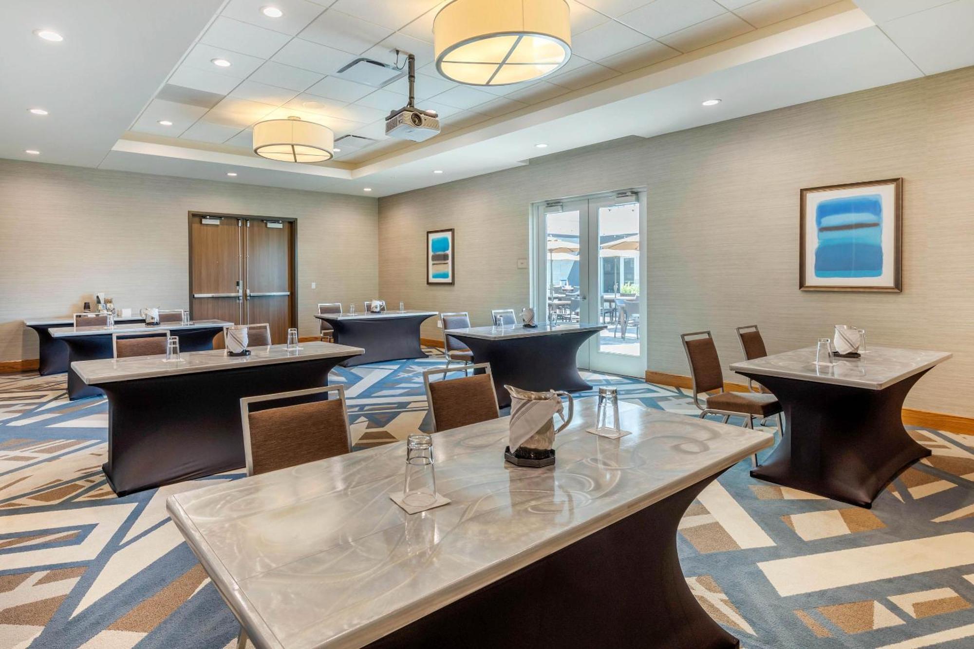 Cambria Hotel Davenport Quad Cities Bettendorf Eksteriør bilde